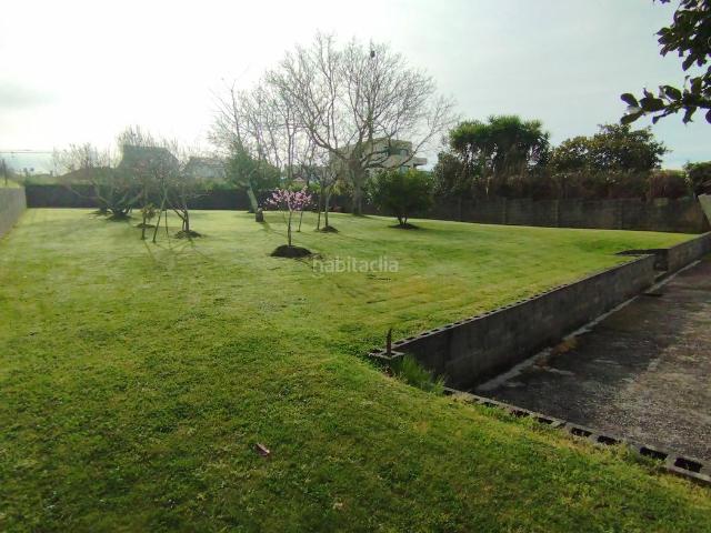 Chalet en venta en Oleiros, A Coruña