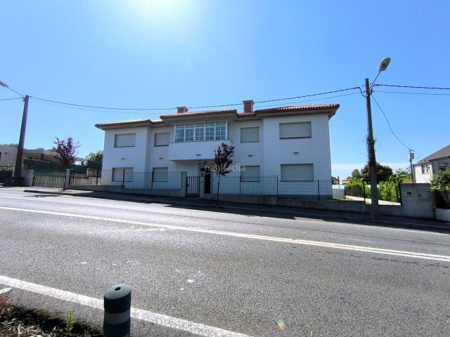 Chalet en venta en Oleiros, A Coruña