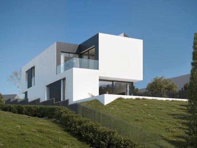 Chalet en venta en Oleiros, A Coruña