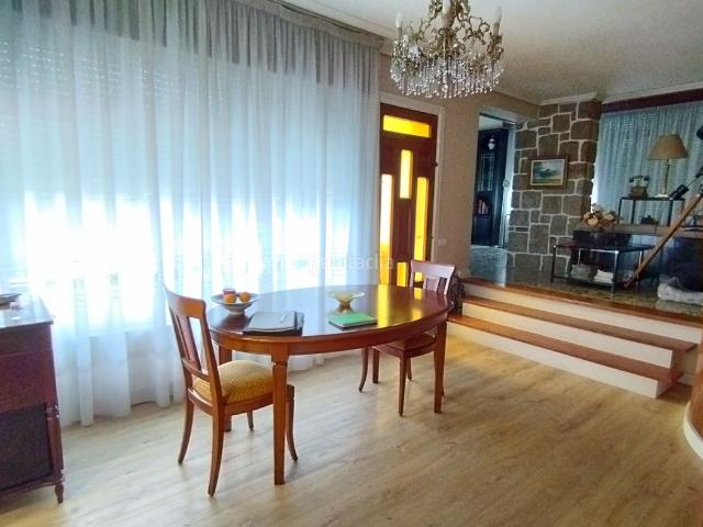 Chalet en venta en Oleiros, A Coruña