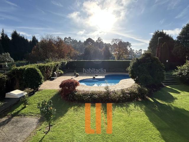 Chalet en venta en Oleiros, A Coruña