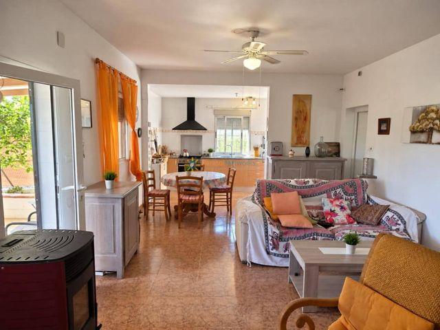 Chalet en venta en Oliva, València / Valencia
