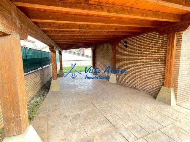 Chalet en venta en Ollauri, La Rioja