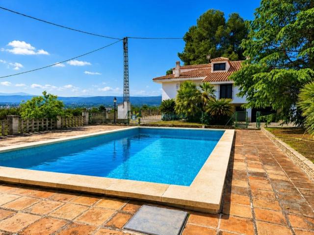Chalet en venta en la Vila, Ontinyent