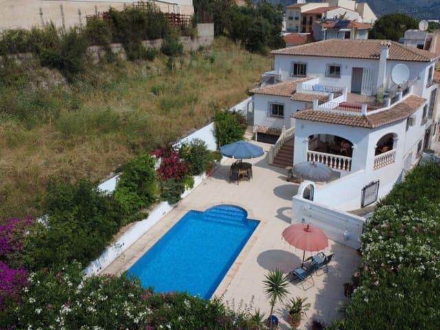 Villa en venta en Orba, Orbeta