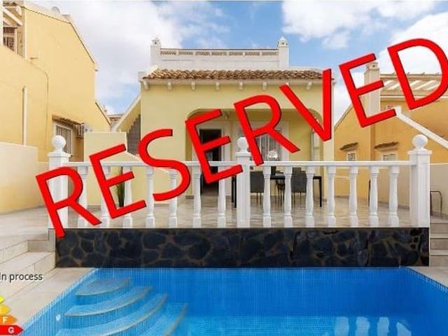 Chalet en venta en Urbanización La Zenia II, el Baix Segura / La Vega Baja