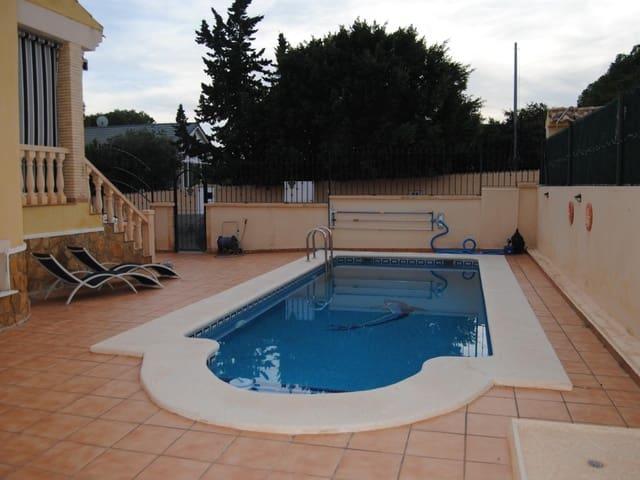 Chalet en venta en Urbanización La Zenia II, el Baix Segura / La Vega Baja