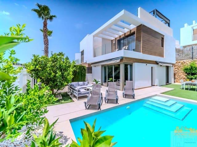 Villa en venta en Orihuela