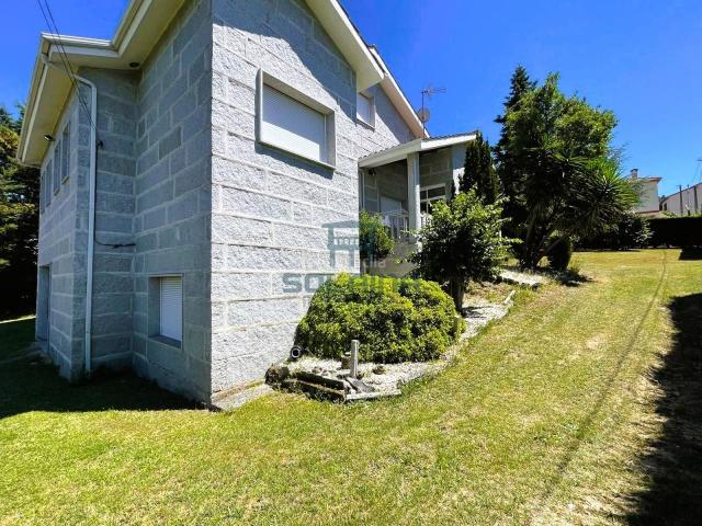 Chalet en venta en Centro, Ourense