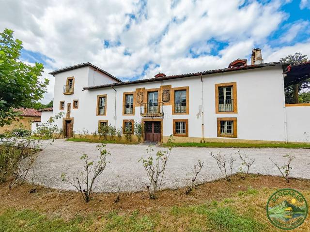 Chalet en venta en Centro, Oviedo