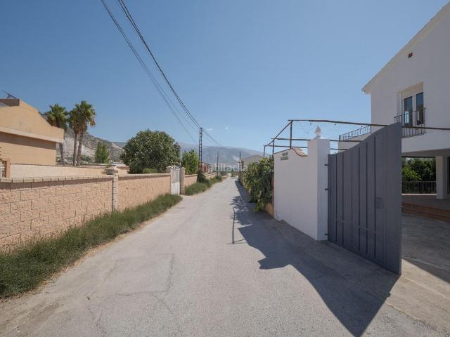 Chalet en venta en Padul, Granada