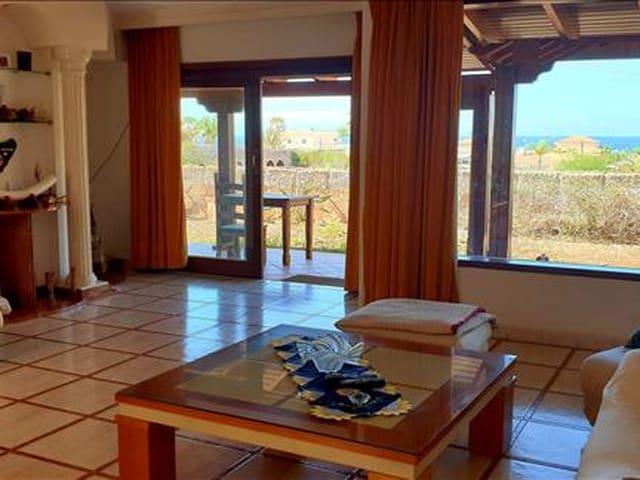 Chalet en venta en Palm-Mar, Arona, Arona
