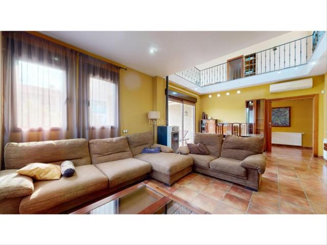 Chalet en venta en La Serranía, Valencia