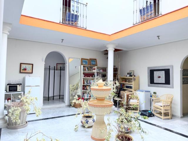Chalet en venta en Palomares Del Río, Andalucía