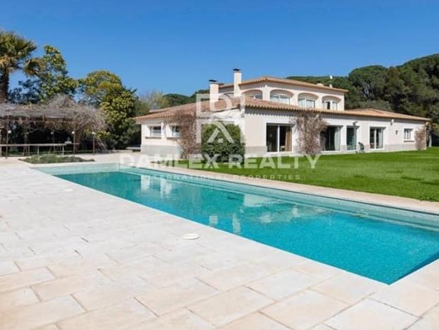Villa en venta en Pals