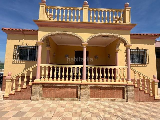 Chalet en venta en Paradas, Andalucía