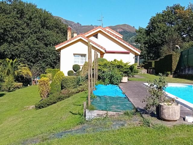 Chalet en venta en Romiyu / Romillo, Parres