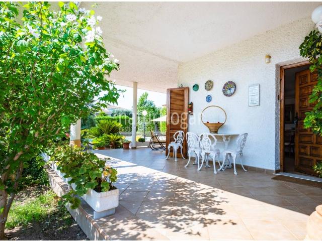 Chalet en venta en l'Horta Nord, Valencia