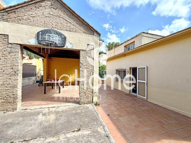 Chalet en venta en l'Horta Nord, Valencia