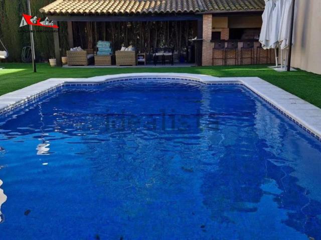 Chalet en venta en Urbanización El Plantío II, Albacete