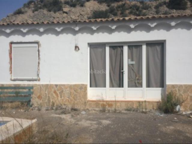Chalet en venta en Pedralba, La Serranía