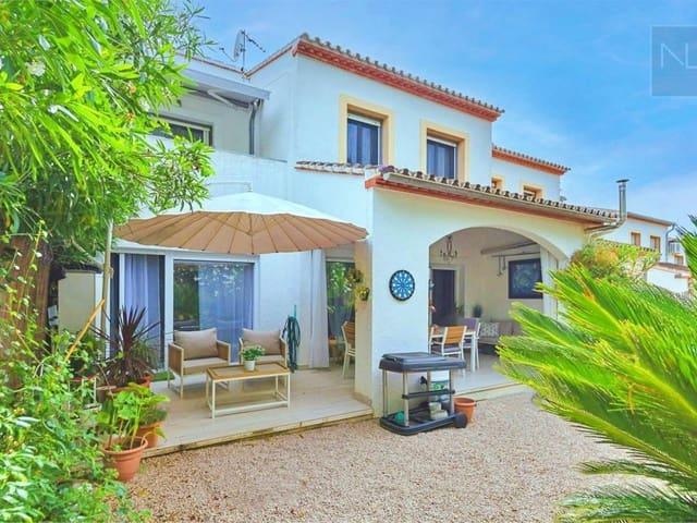 Villa en venta en Pedreguer