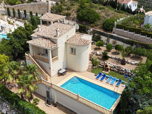 Villa en venta en Pedreguer