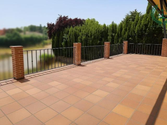 Villa en venta en Pedrezuela