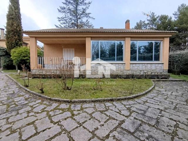 Chalet en venta en Peguerinos, Castilla y León