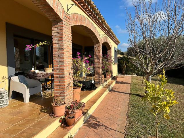 Chalet en venta en Urbanització Golf Peralada, Alt Empordà