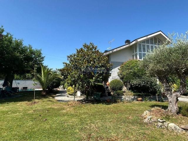Chalet en venta en Prexigueiró, Ourense