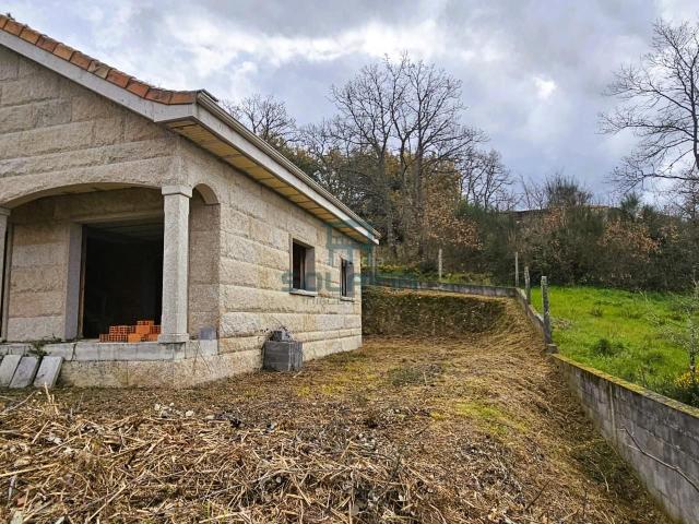 Chalet en venta en Prexigueiró, Ourense