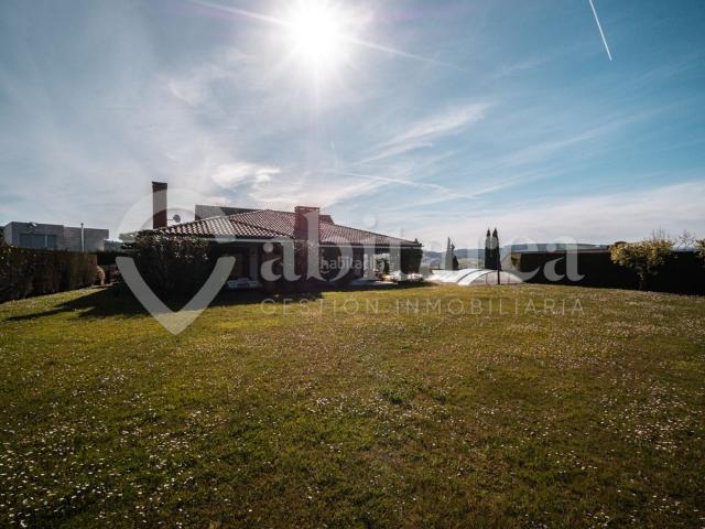 Chalet en venta en Barcenilla, Piélagos