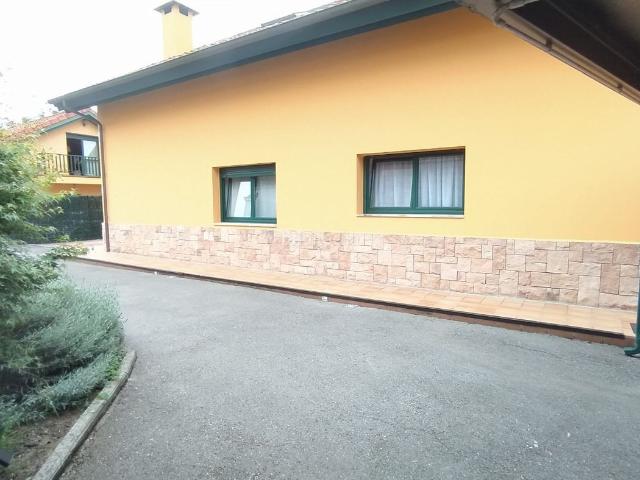 Chalet en venta en Barcenilla, Piélagos