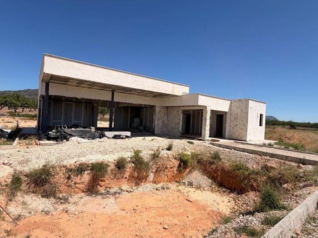 Chalet en venta en el Pinós / Pinoso, Alacant / Alicante