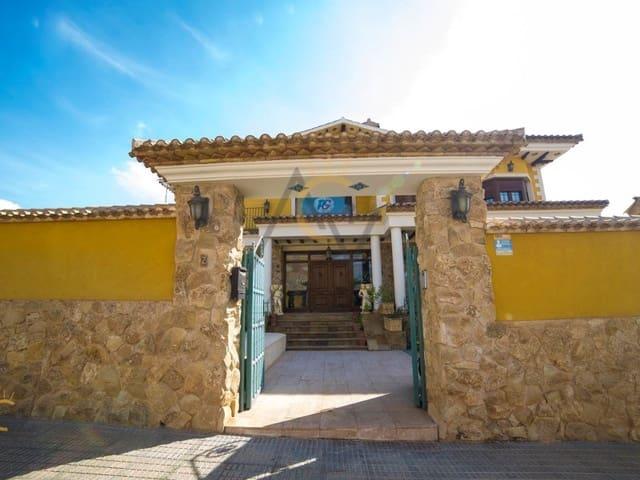 Chalet en venta en el Pinós / Pinoso, Alacant / Alicante