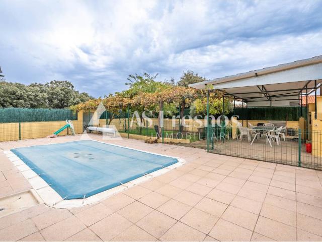Chalet en venta en Las Suertes, Pioz