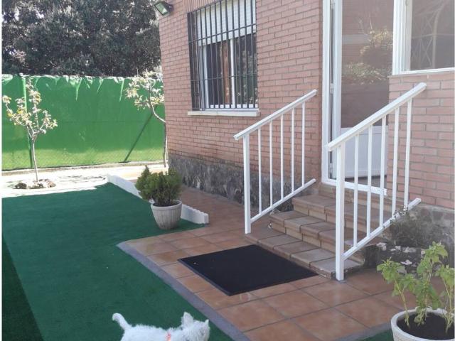 Chalet en venta en La Arboleda, Pioz