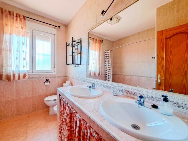 Chalet en venta en Pioz, Madrebuena