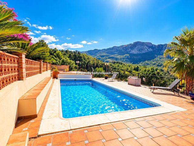 Chalet en venta en Pla de Corrals, Simat de la Valldigna