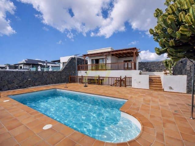 Chalet en venta en Playa Blanca, Yaiza