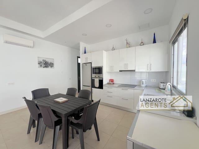 Chalet en venta en Playa Blanca, Yaiza
