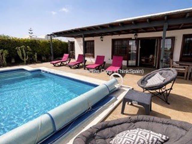 Chalet en venta en Playa Blanca, Yaiza