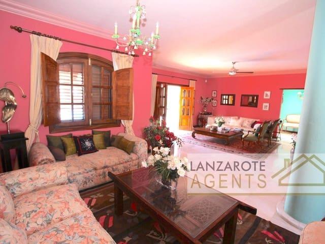 Chalet en venta en Playa Blanca, Yaiza