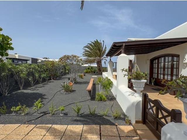 Chalet en venta en Playa Blanca, Yaiza
