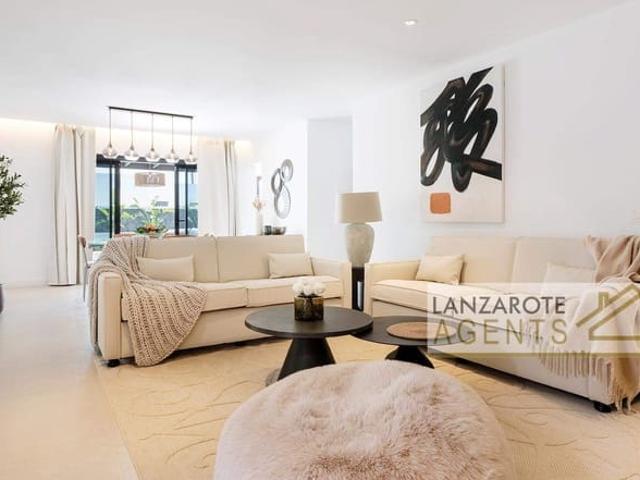 Chalet en venta en Playa Blanca, Yaiza