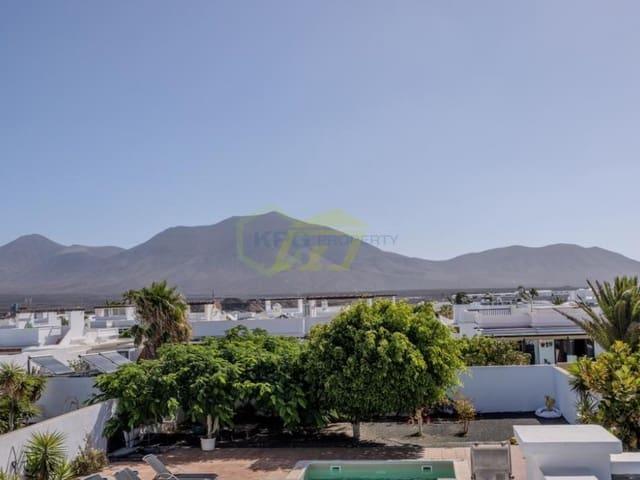 Chalet en venta en Playa Blanca, Yaiza