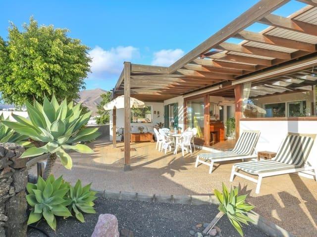 Villa en venta en Lanzarote, Montaña Roja Villa en venta en Lanzarote, Montaña Roja