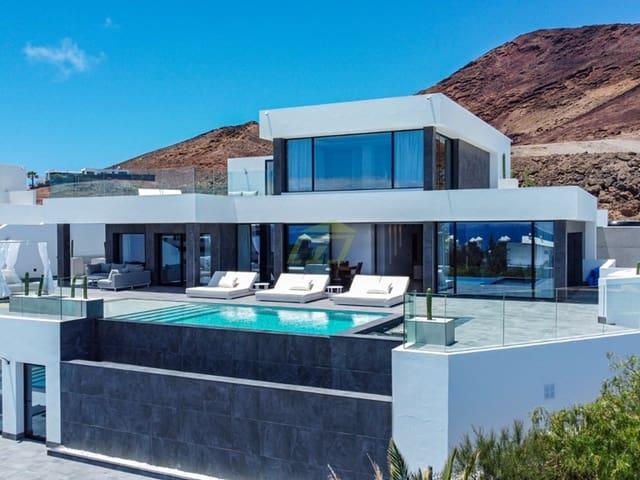 Villa en venta en Lanzarote, Montaña Roja