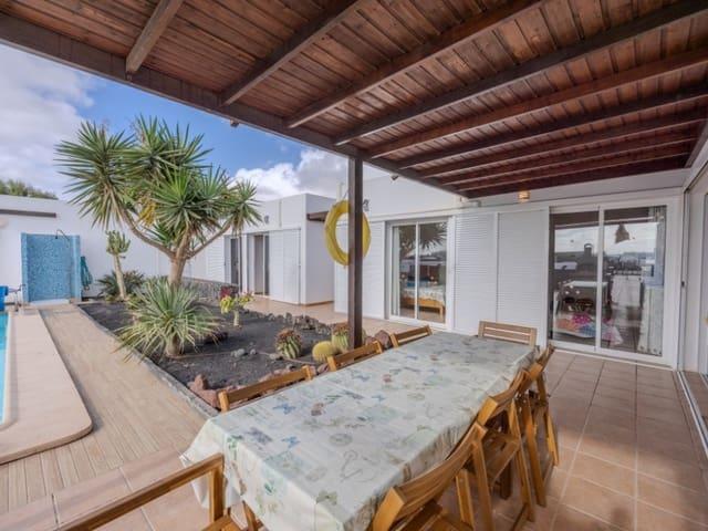 Chalet en venta en Playa Blanca, Yaiza